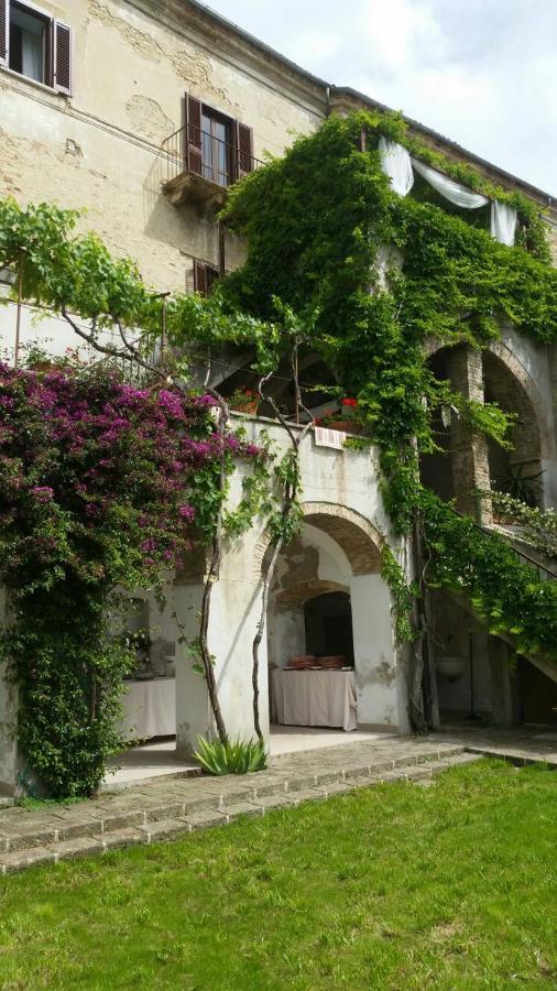 Palazzo De Fabritiis Acomodação com café da manhã Rosciano  Exterior foto