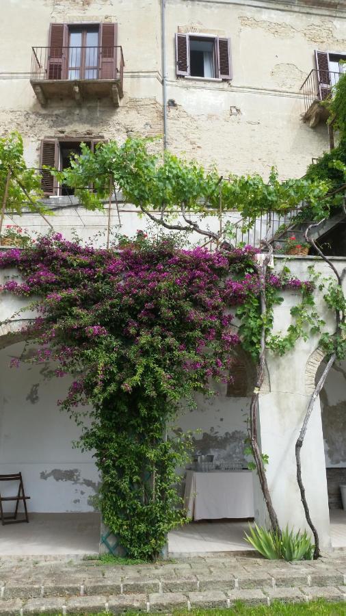 Palazzo De Fabritiis Acomodação com café da manhã Rosciano  Exterior foto